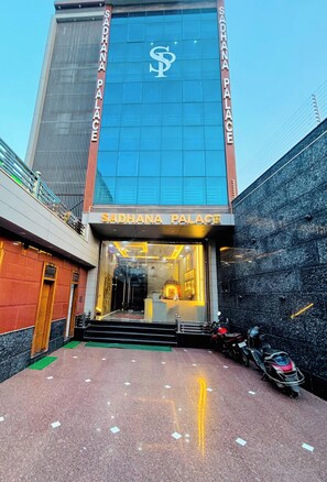 Fachada de la propiedad