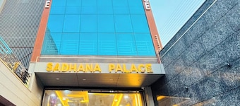 Hotel sadhana palace
