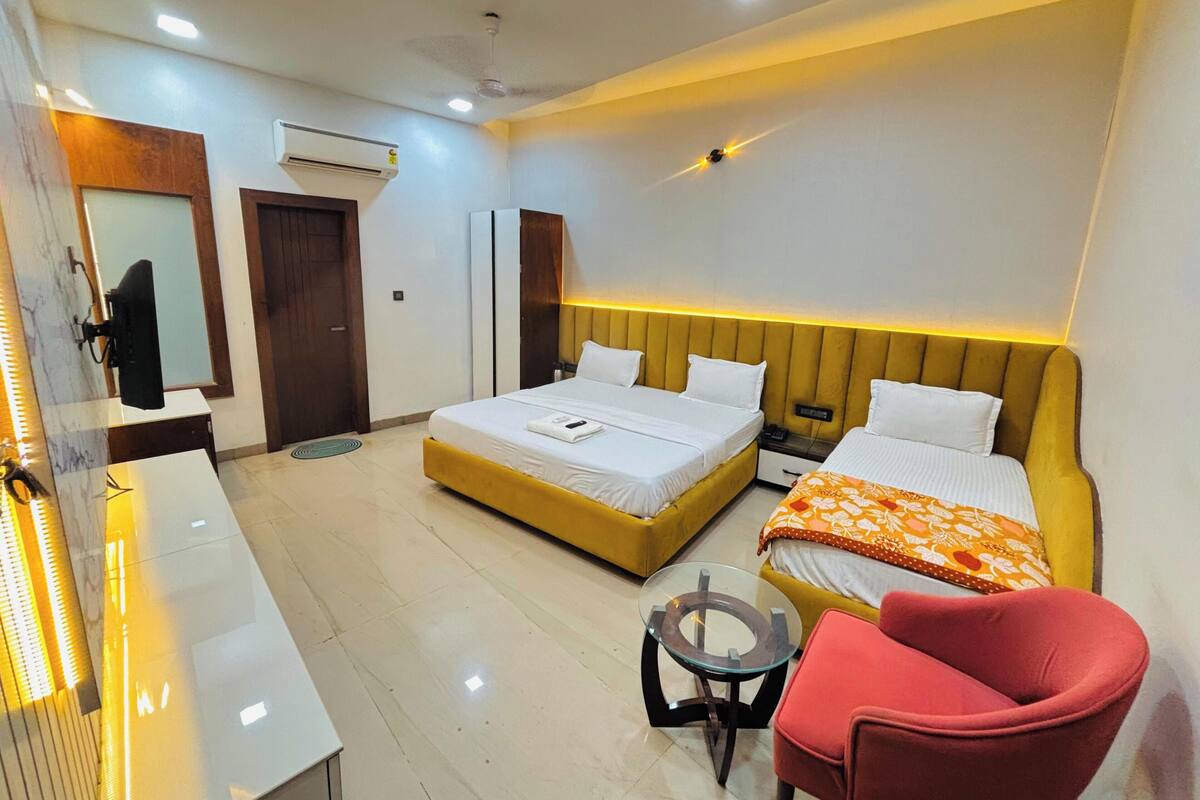 Triple Room