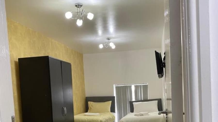 OYO 拉什洛姆客房