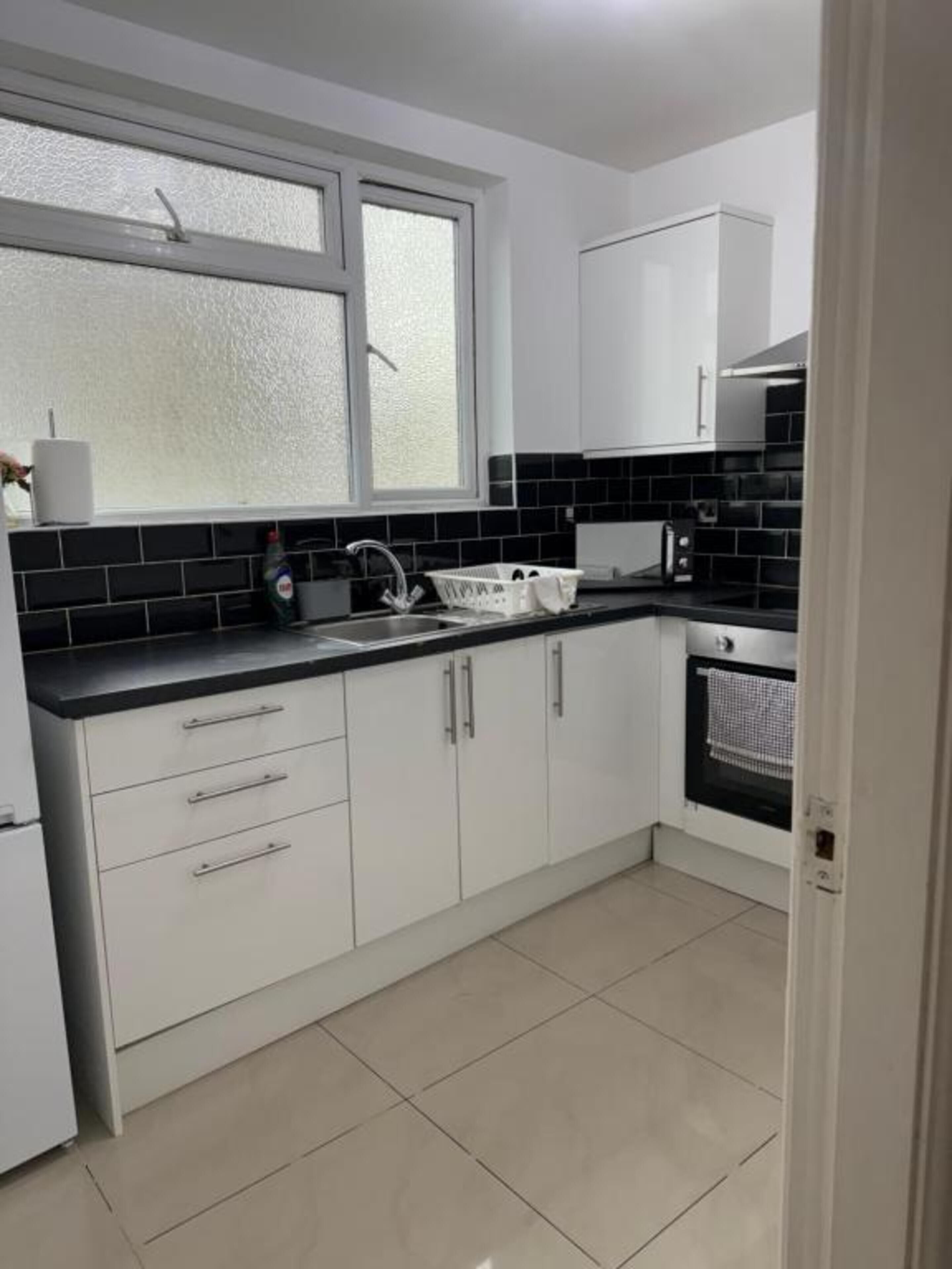 Three Bed Room Apartment (8 Guest) | Private kitchen | Fridge, microwave, oven, electric kettle