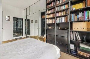 2 habitaciones, tabla de planchar con plancha y wifi gratis 