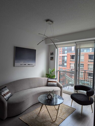 Lovely 1 bedroom in prime location - Entire place