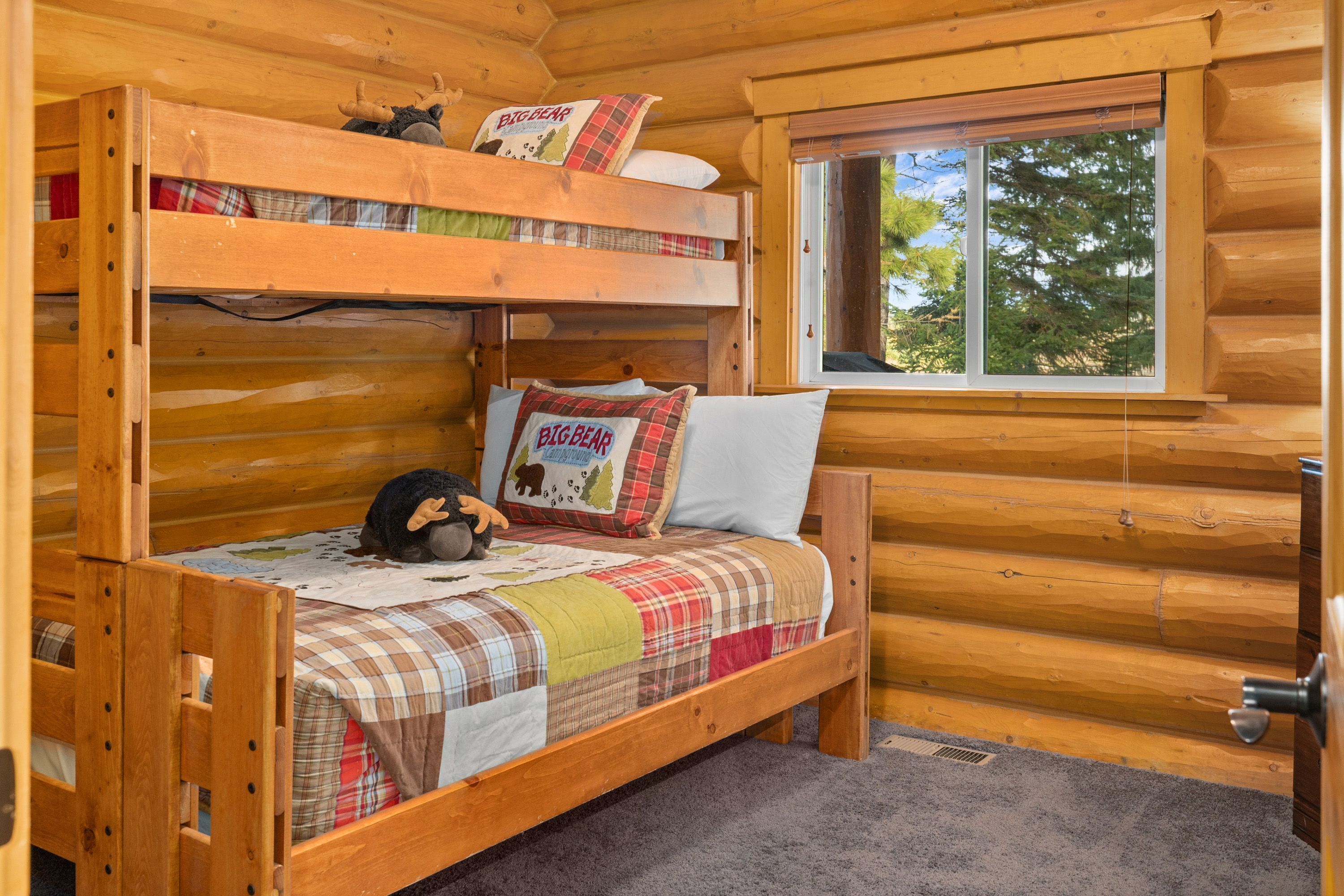 3 makuuhuonetta, silitysrauta/-lauta, Wi-Fi, vuodevaatteet