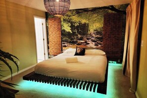 4 多间卧室、熨斗/熨衣板、旅行婴儿床、WiFi