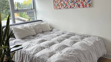 WiFi, bed sheets