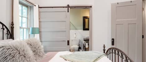 1 makuuhuone, silitysrauta/-lauta, ilmainen Wi-Fi, vuodevaatteet