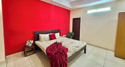 3 BHK entire floor on main road Gurgaon