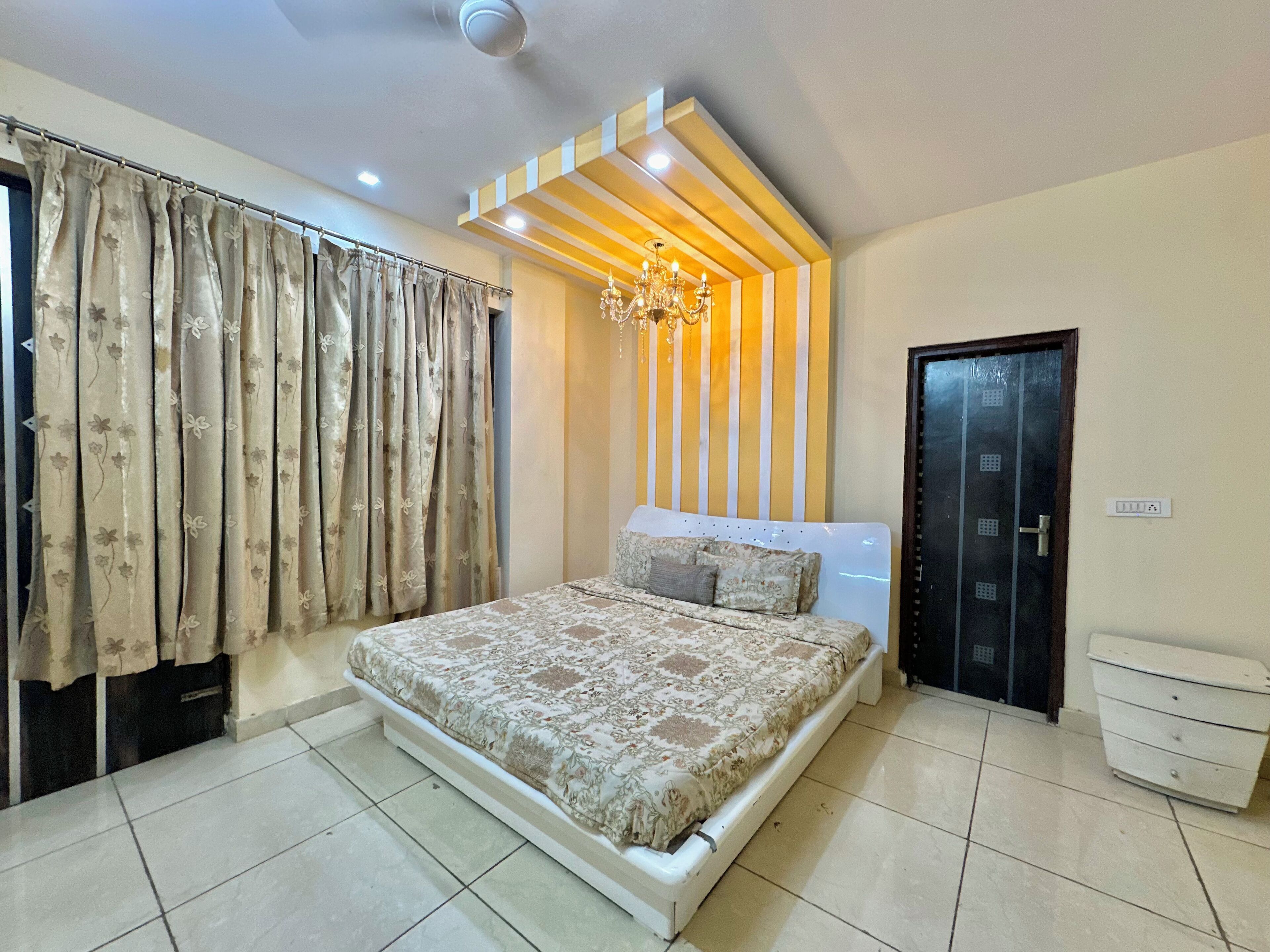 3 多间卧室、WiFi、床单