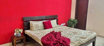 3 BHK entire floor on main road Gurgaon