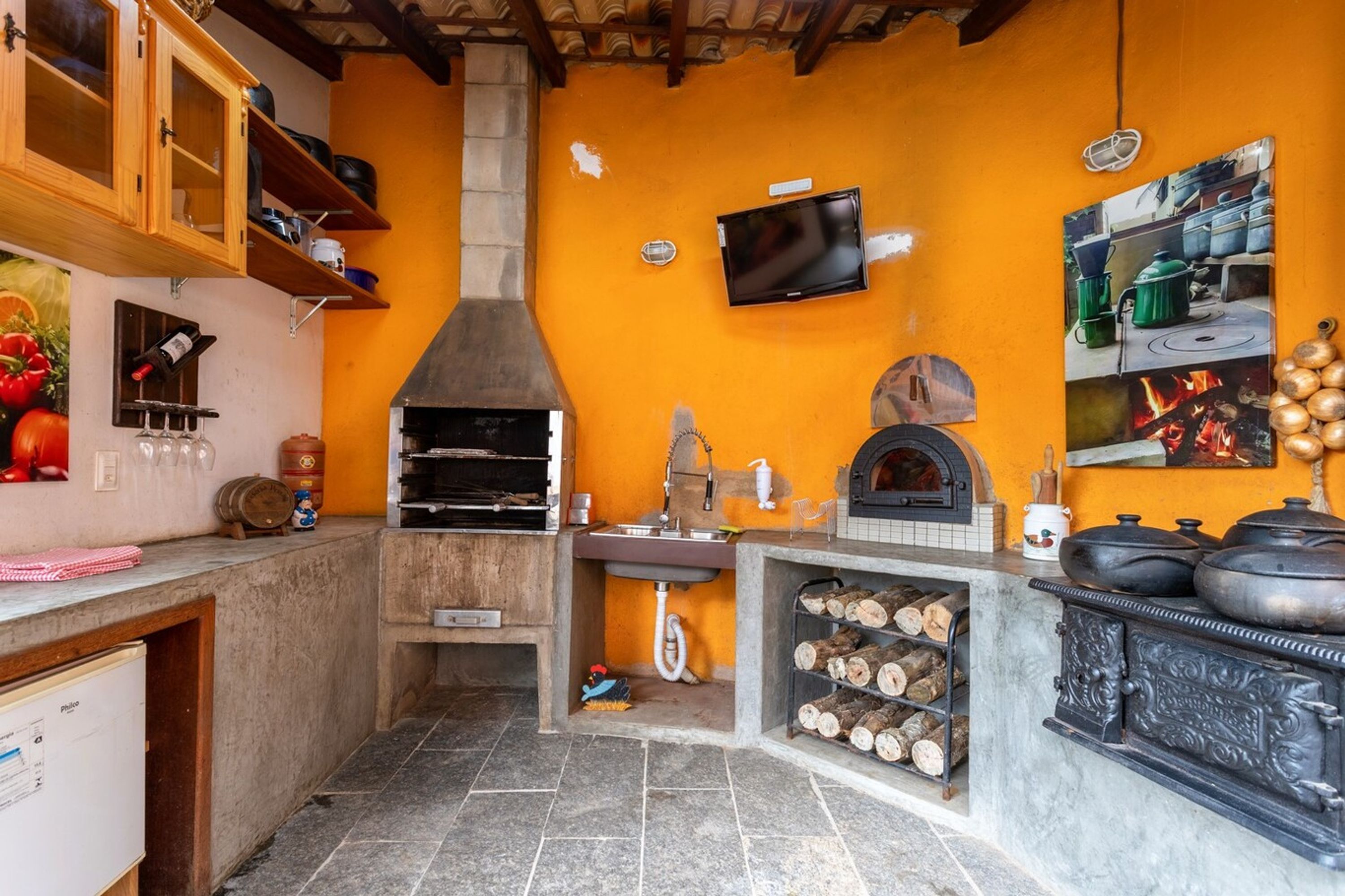 Casa, para fumantes | 3 quartos