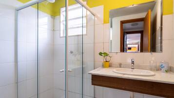 Casa, para fumantes | 3 quartos