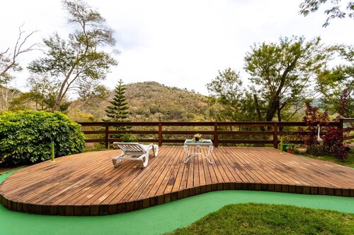 Casa Valle Fog o a Lenha Vale das Videiras Araras