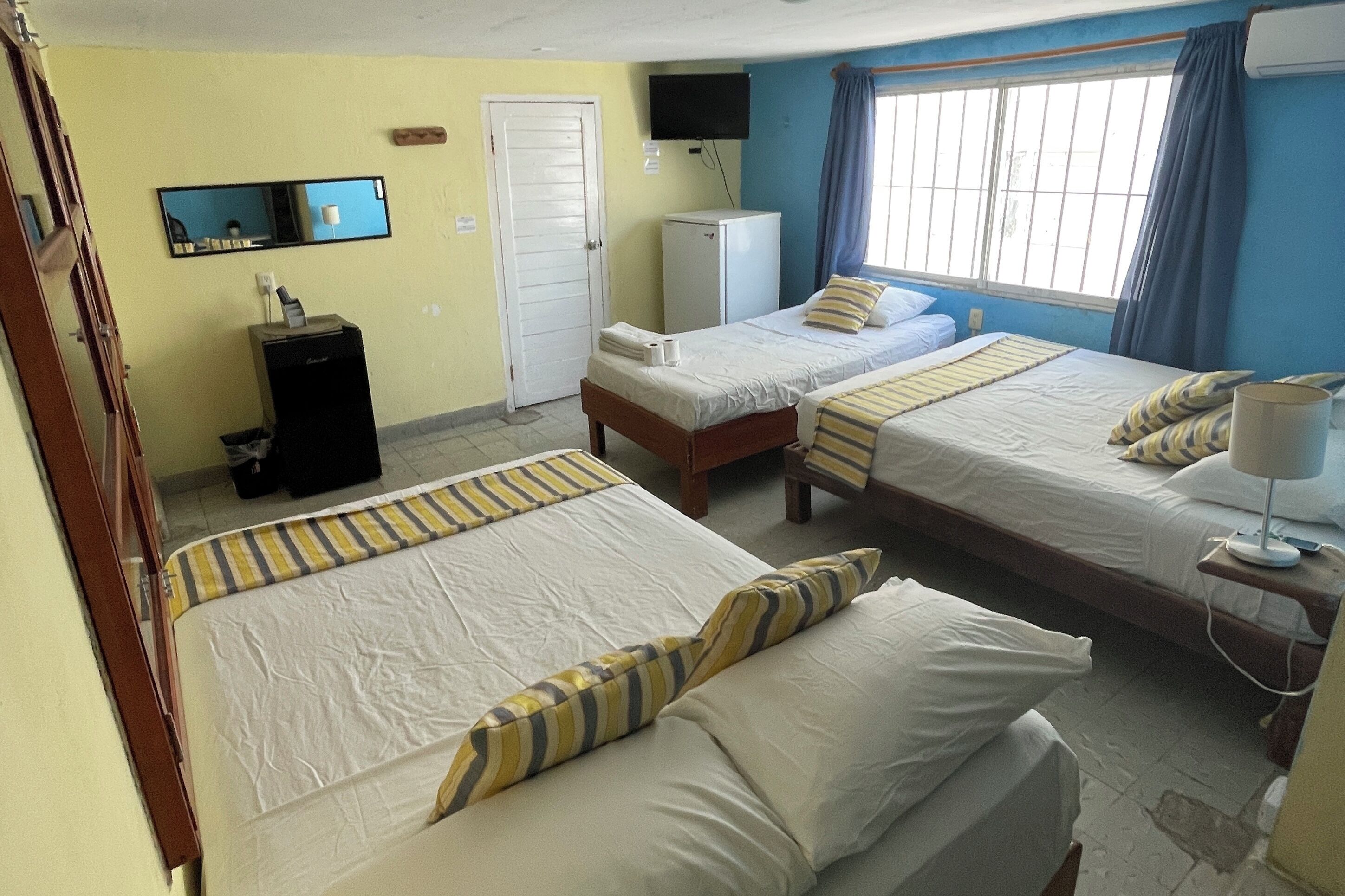 Apartment, 3 Bedrooms | Desk, laptop workspace, free WiFi