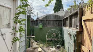 Enceinte de lâhĂ©bergement