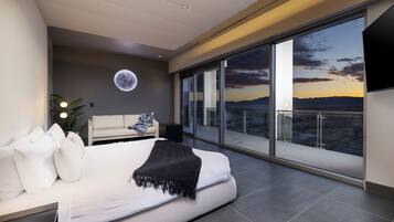 4 Schlafzimmer, Zimmersafe, BĂŒgeleisen/BĂŒgelbrett, kostenloses WLAN