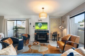 TV - Scottsdale Retreat with Pool, Spa & Mountain View’s king bed  (Scottsdale)