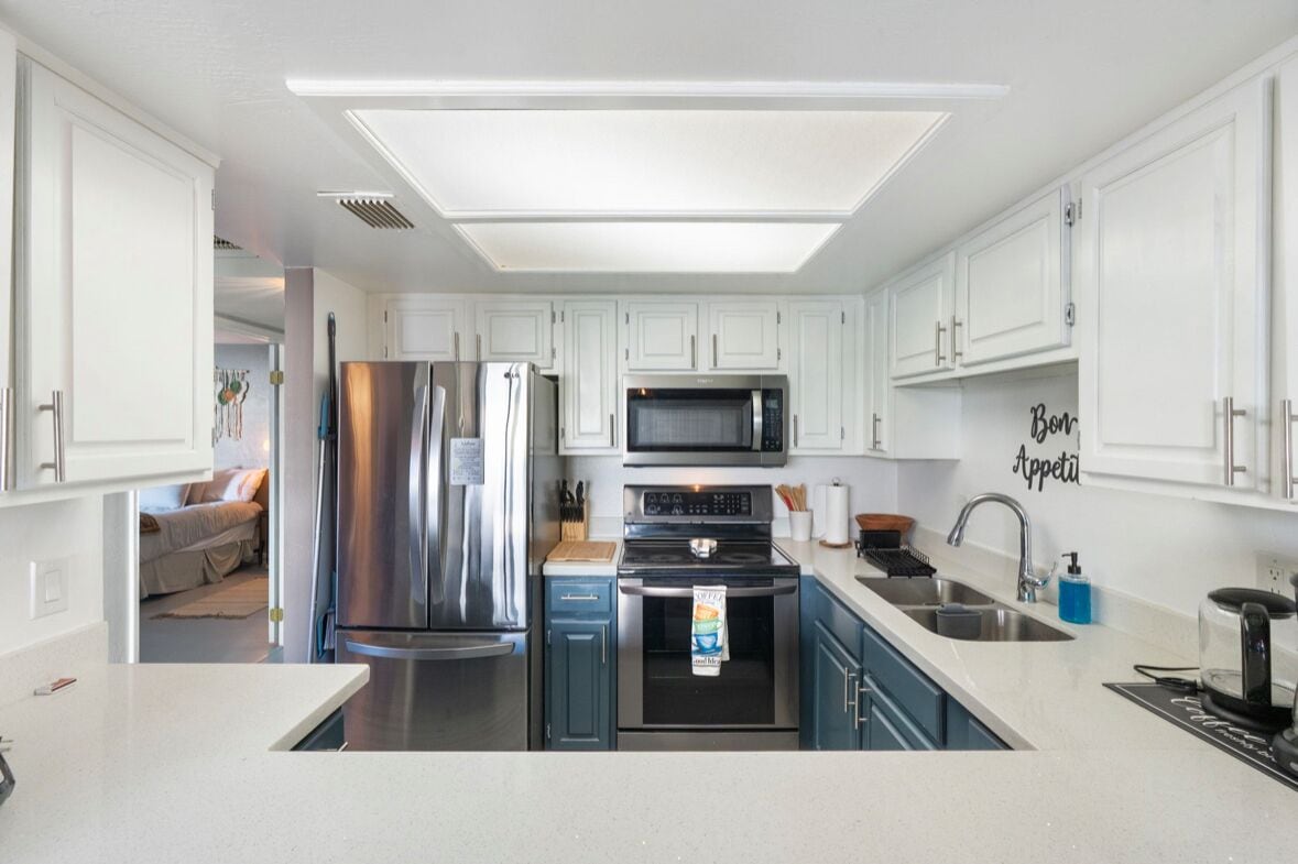 Micro-ondas, fogão, cooktop, lava-louças