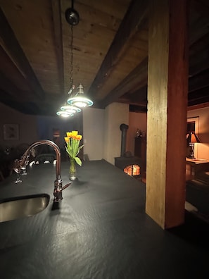 بار (في المنشاة)