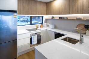 Fridge, microwave, oven, stovetop