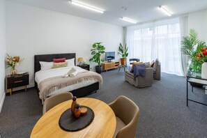 1 bedroom, desk, iron/ironing board, WiFi