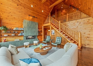TV, fireplace, table football, books - Mid-Century Decor Cabin with Stunning Views (Waynesville)