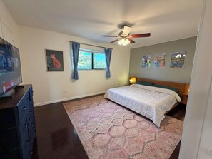 1 chambre, fer et planche à repasser, accès au Wi-Fi (inclus)