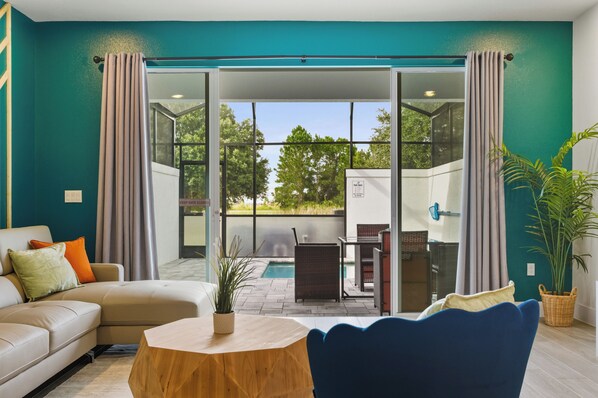 Smart TV, video games