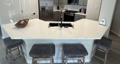 4BR Near Lake Conroe + Margaritaville - Boat Ramp Access, Pet Friendly, Sleep 13