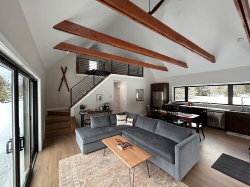 Welcome to Arqadia cabin. Be near it all!