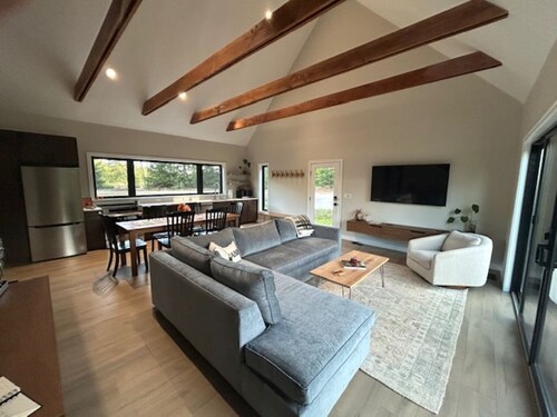 Welcome to Arqadia cabin. Be near it all!