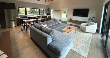 Welcome to Arqadia cabin. Be near it all!