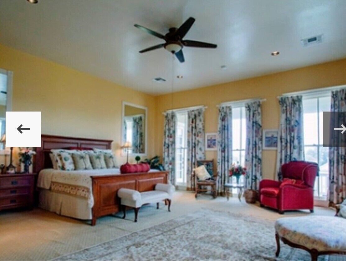 Blackout curtains, iron/ironing board, free WiFi