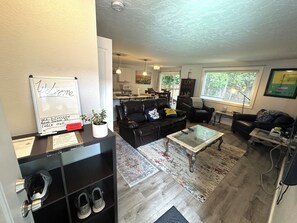 TV - LUXURY GOLF GETAWAY DOWNTOWN BOISE (Boise)