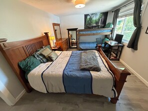 2 chambres, fer et planche à repasser, Wi-Fi, literie fournie