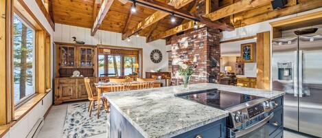 Microondas, horno, parrilla de estufa y lavavajillas