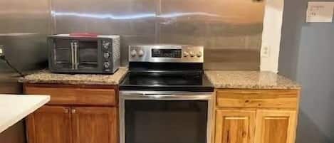 Microones, forn, placa de cuina i rentaplats