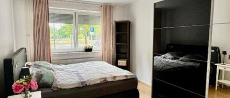 2 Schlafzimmer, WLAN, Bettwäsche