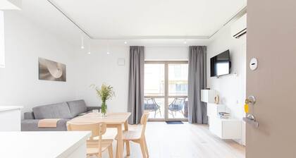 New 2025 Pervalka Neringa Flat White Dunes: AC, Heating, Private Balcony