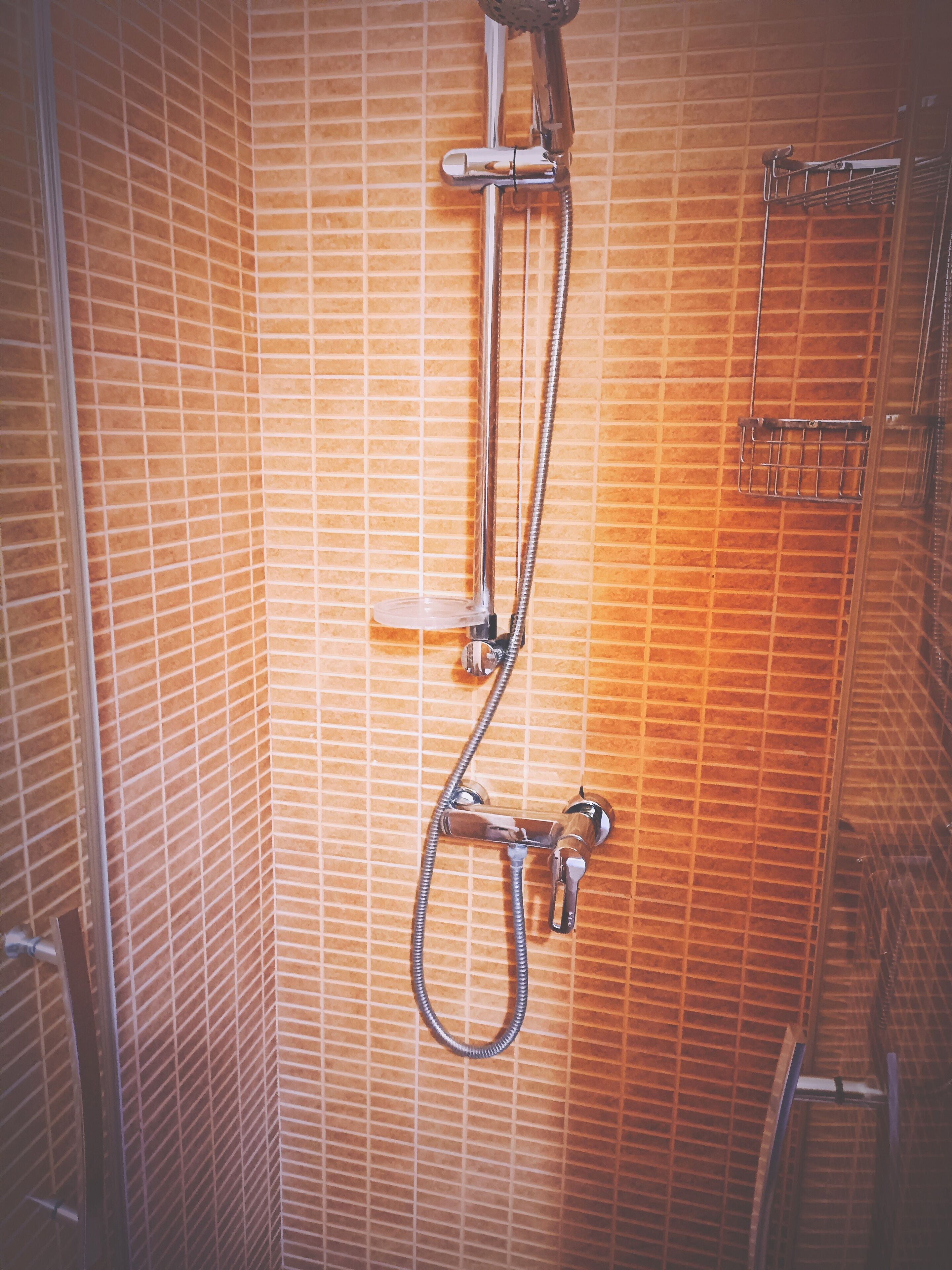 Doccia, asciugacapelli, bidet, asciugamani