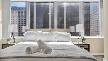 2 bedrooms, iron/ironing board, internet, bed sheets
