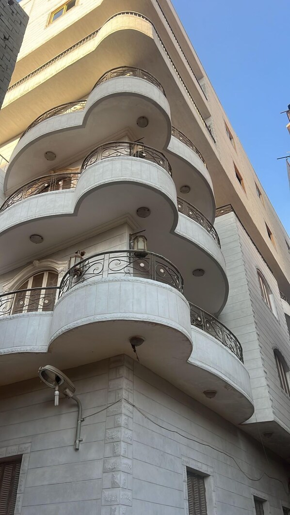 Front of property - Mazaya Pyramids View Inn (Giza)