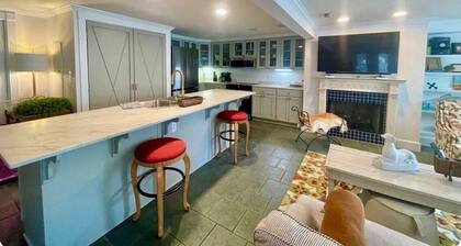 Cork Ferry Cottage w/ Dock at Lake Blackshear