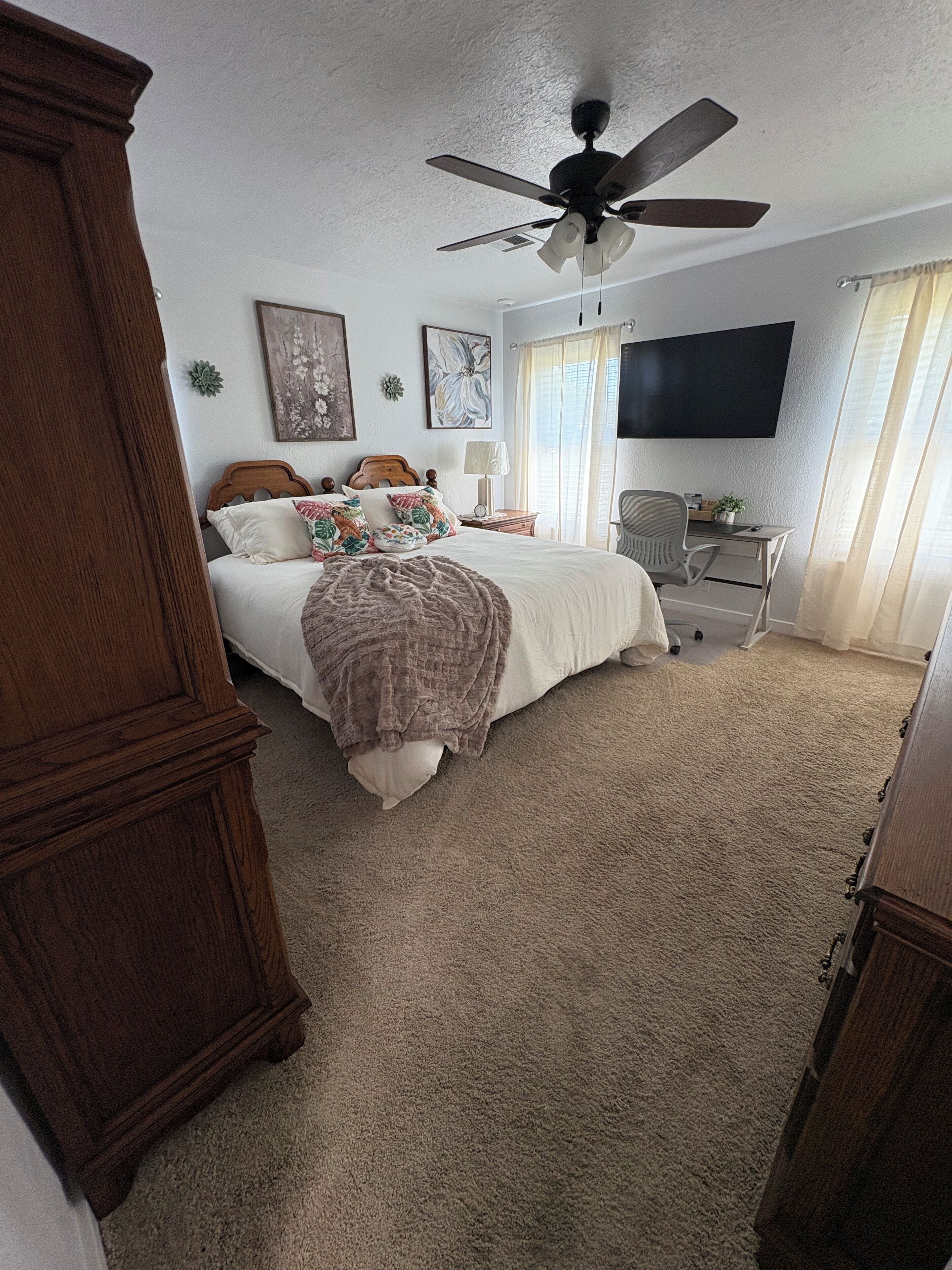 3 bedrooms, WiFi, bed sheets