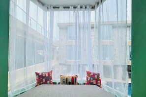 1 bedroom, WiFi, bed sheets - Secret Corner 1BR Studio Apt with Pool & Jacuzzi (Punta Cana)
