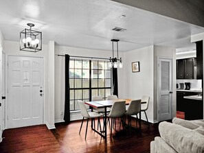Dining - NEW 3 BDRM Northwest Austin Home Near Q2/Domain/DT (Austin)