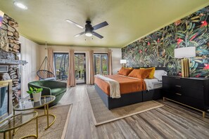 5 bedrooms, desk, iron/ironing board, free WiFi