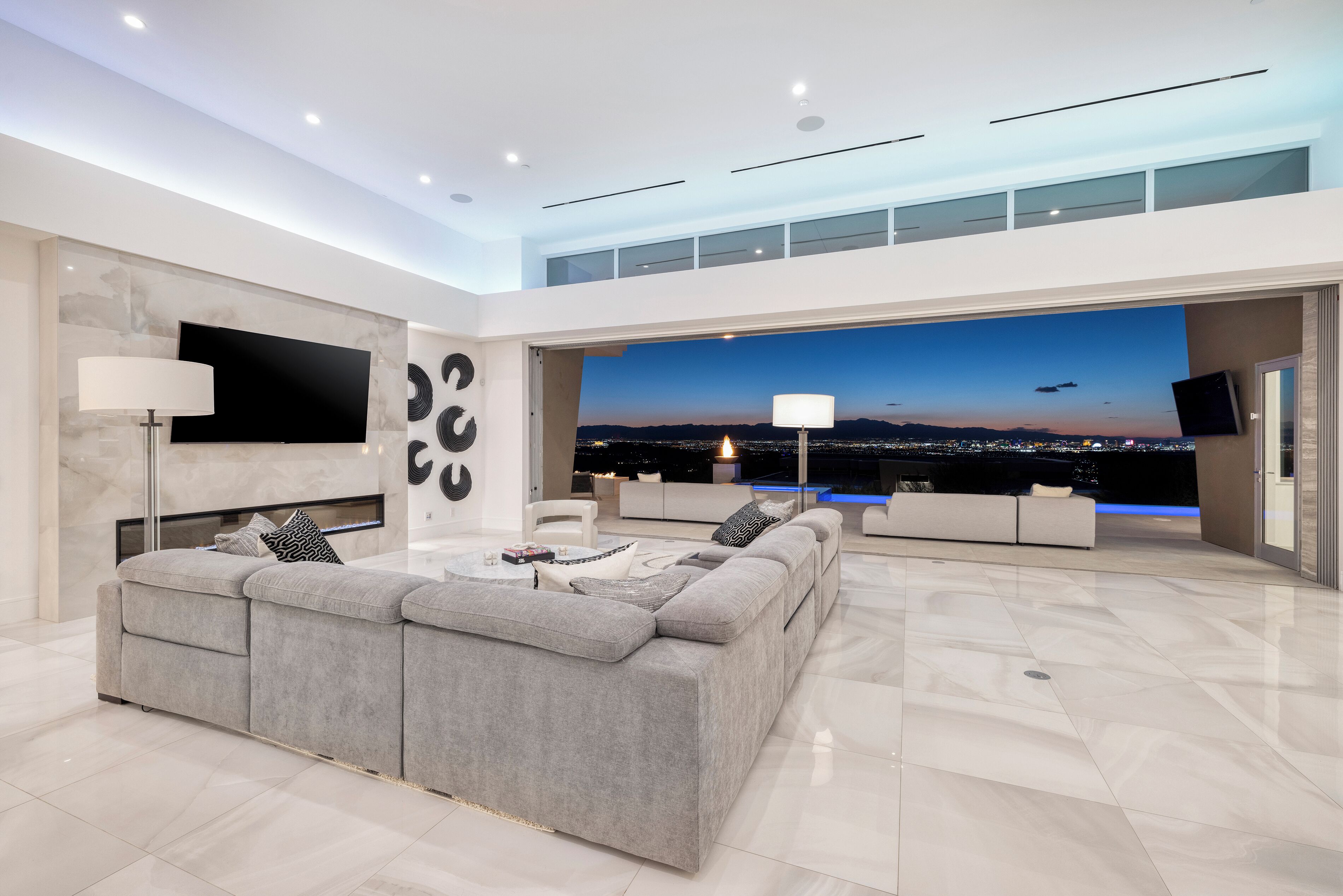 Smart TV, music library, stereo