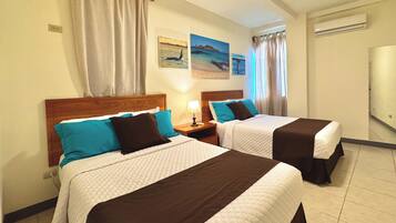 4 habitaciones, escritorio, wifi gratis y ropa de cama