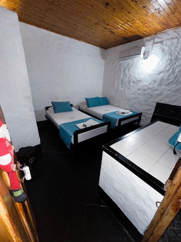 Chambre Triple | Wi-Fi gratuit